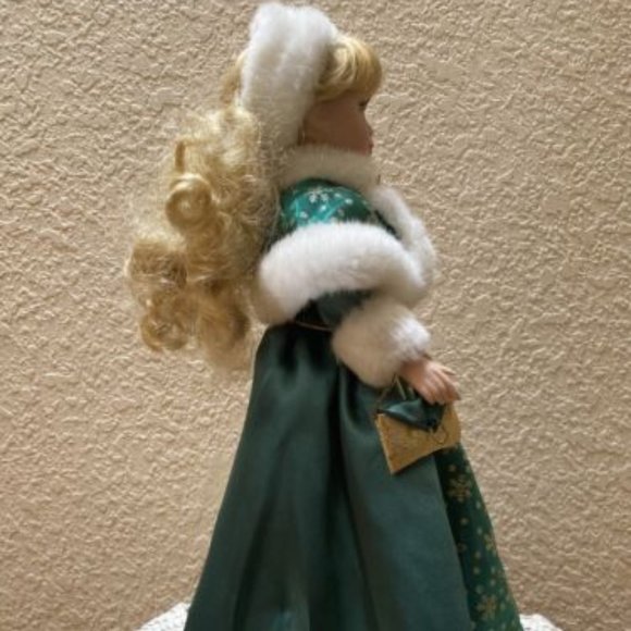 "JADE" Special Memories Holiday Porcelain Doll AVON - Picture 3 of 16